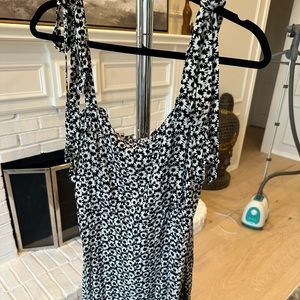 Lulu’s floral sun dress.